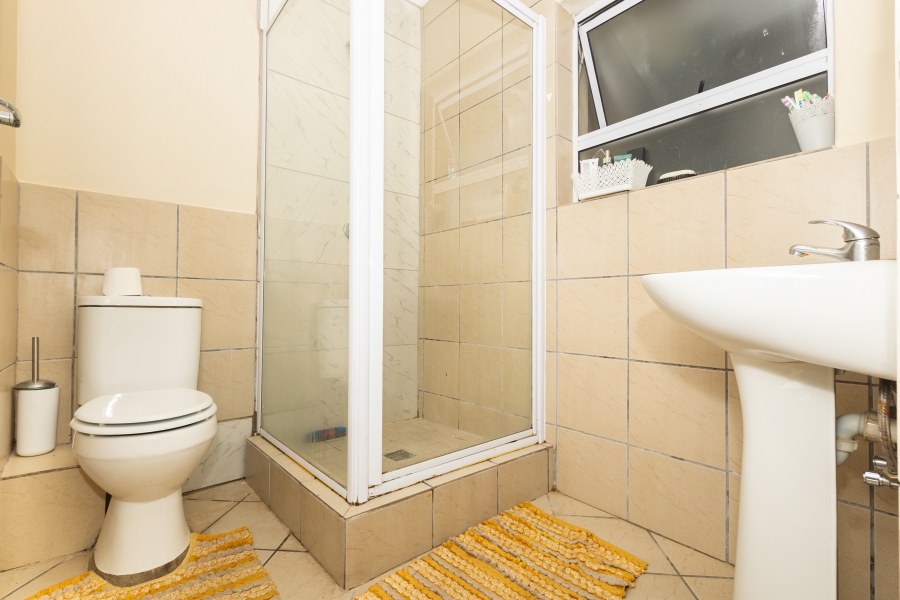 2 Bedroom Property for Sale in Buh Rein Estate Western Cape